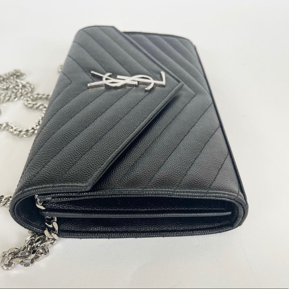 SAINT LAURENT MONOGRAM ENVELOPE WOC BLK GRAIN
DE POUDRE LEATHER - Picture 3 of 10